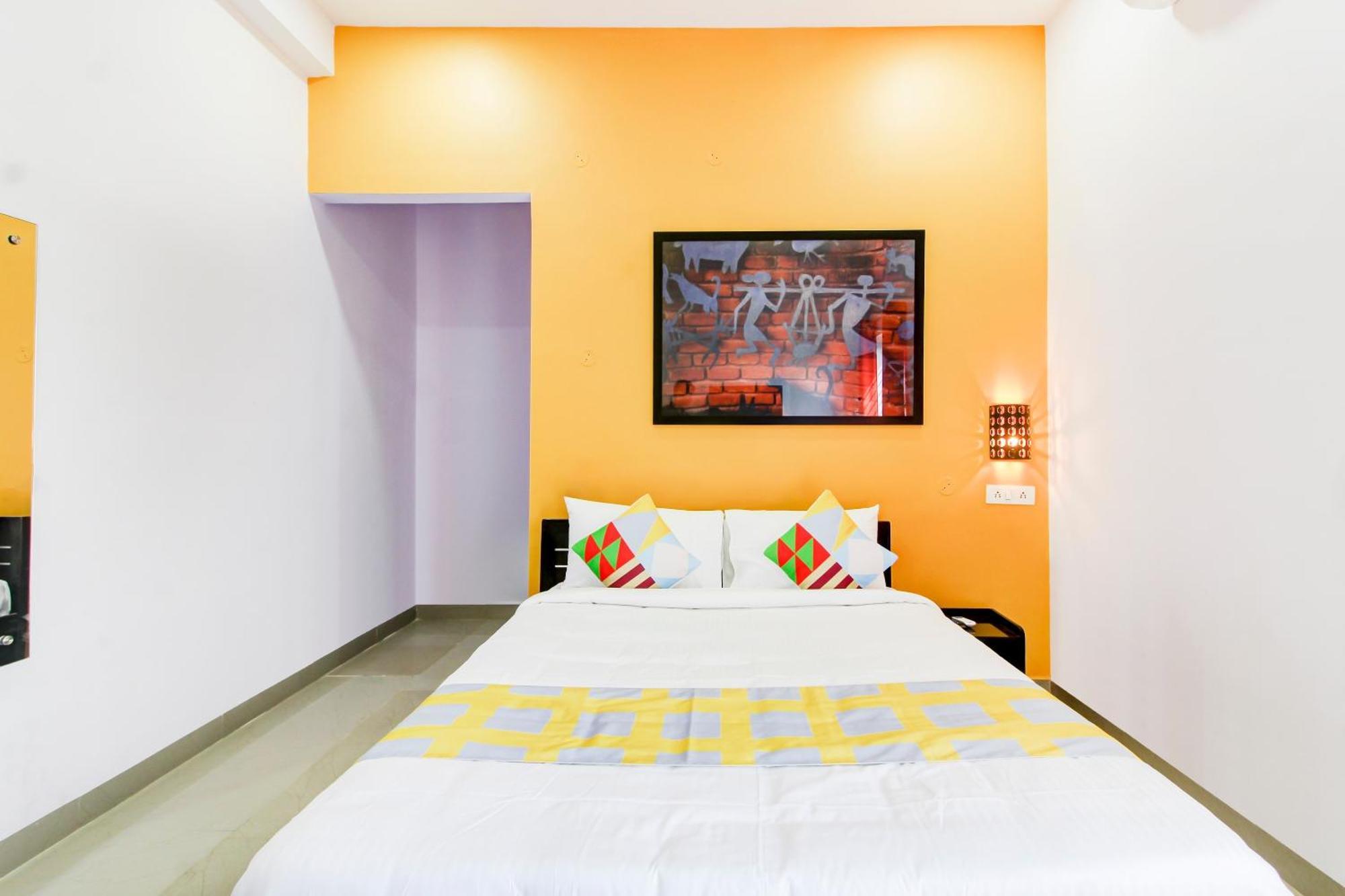 Hotel O Home Comfortable Stays, Near Aasam Gadh Current Office Sururnagar ภายนอก รูปภาพ